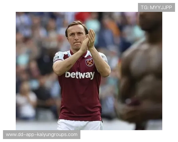 西汉姆联官宣迪萨西加盟，莫耶斯签下切尔西铁卫